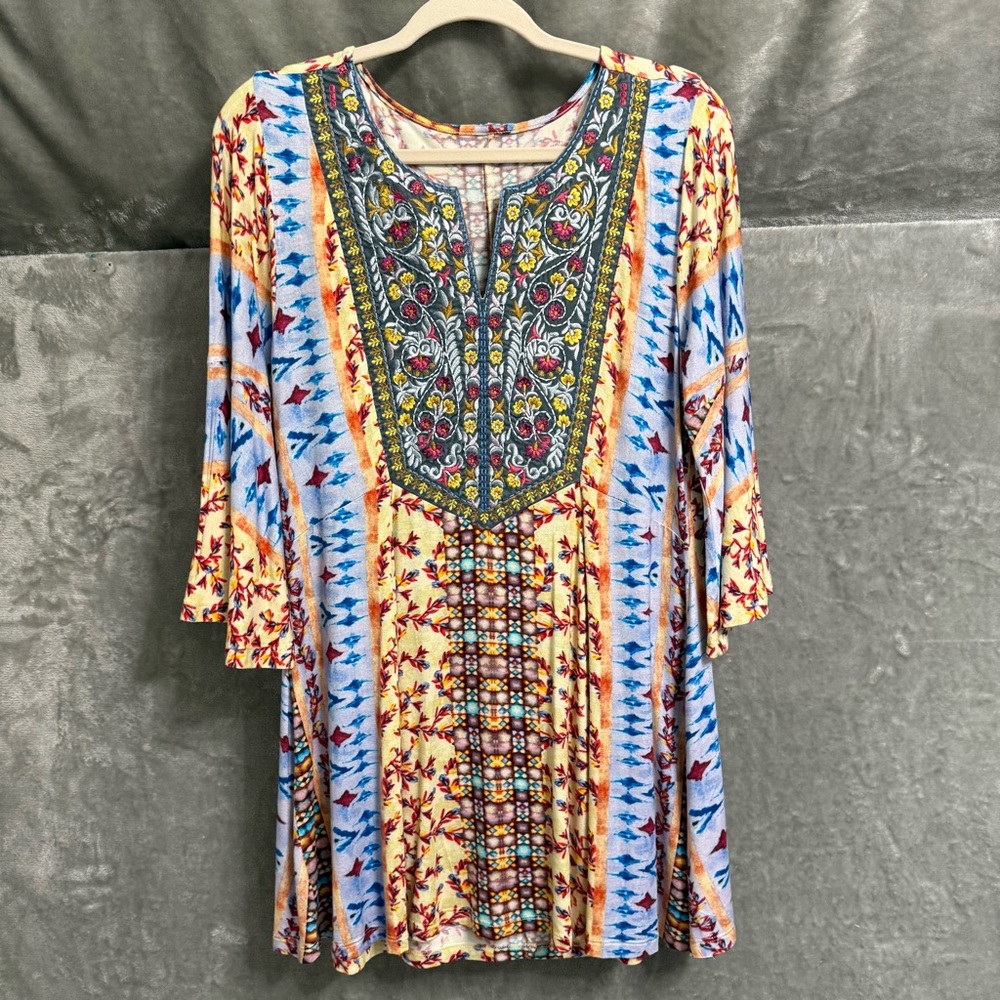SOFT SURROUNDINGS EUC Fifi Embroidered Split Neck Boho Floral Top M